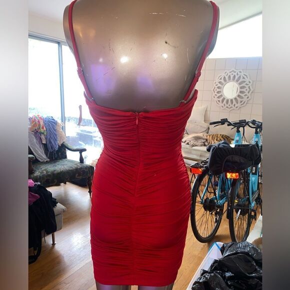 Red bodycon dress, adjustable straps, zip back, adj rouching, and gathering - Picture 6 of 10